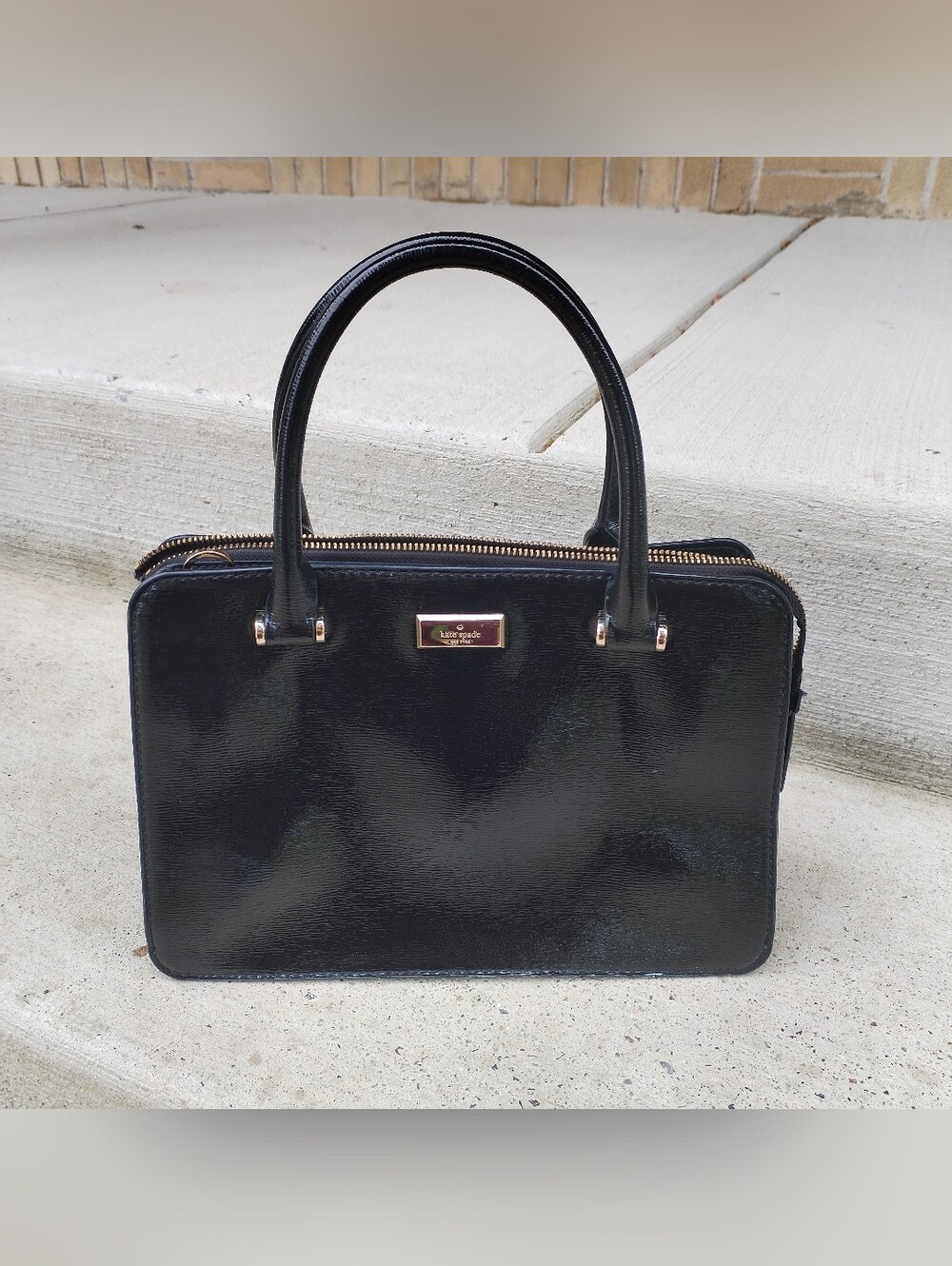 Kate Spade black patent crossbody top handle bag missing Long Strap